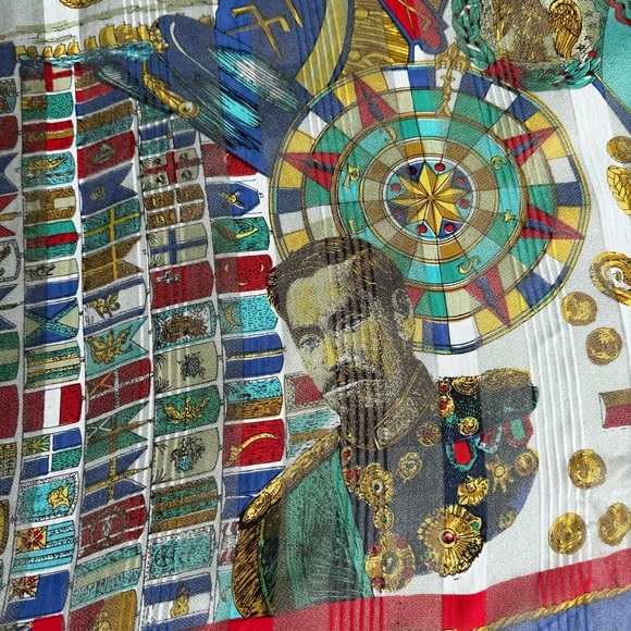 Vintage Liz Sinclair Square Sheer Scarf 100% Rayon Emperors Conquerors 31x31” - Picture 2 of 7